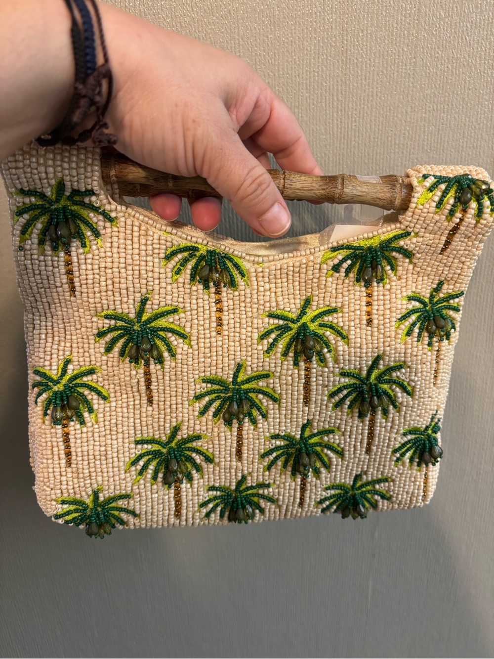 Handcrafted Palm Bead Tote Bag — Cream & Green - Picture 3 of 4